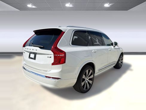 Certified 2023 Volvo XC90 B6 Ultimate w/ Protection Package Premier AWD/4WD image 9