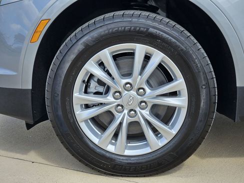 New 2026 Cadillac XT5 Luxury image 12