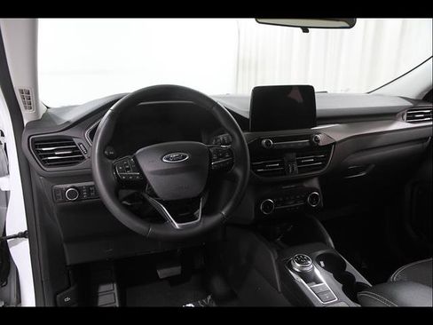Used 2024 Ford Escape Active AWD/4WD image 6