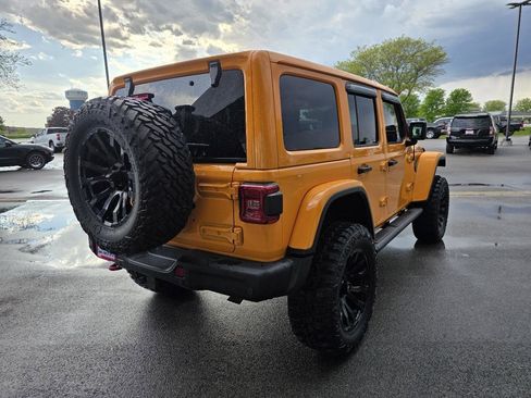 Used 2018 Jeep Wrangler Unlimited Rubicon w/ Uconnect 4C Nav & Sound Group AWD/4WD image 9