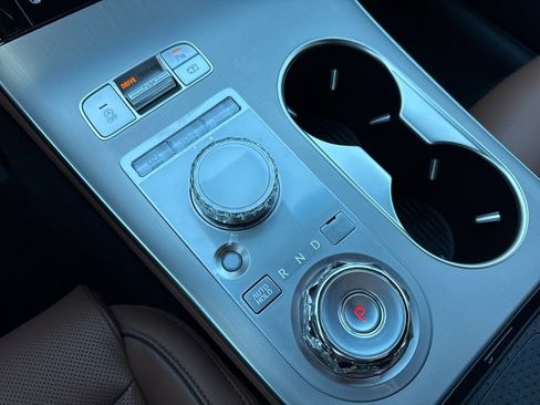 New 2026 Genesis GV70 2.5T Advanced AWD/4WD image 11