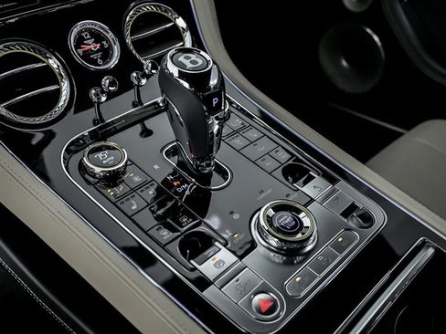 Used 2021 Bentley Continental GT AWD/4WD image 34
