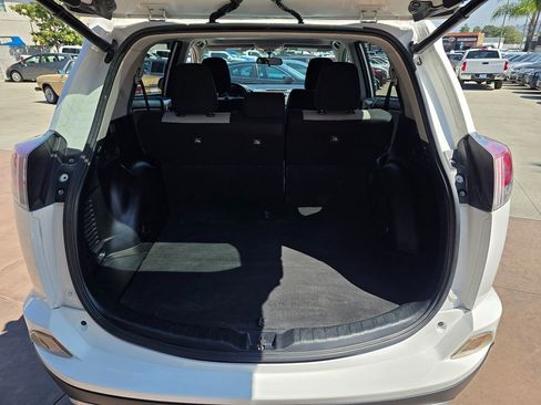 Used 2016 Toyota RAV4 XLE image 19