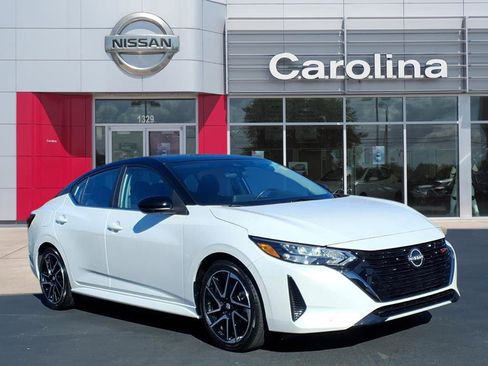 Used 2024 Nissan Sentra SR image 1