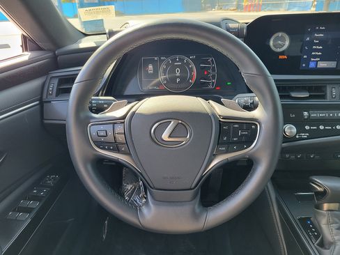 Used 2024 Lexus ES 350 w/ Premium Package FWD image 21
