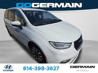 Used 2023 Chrysler Pacifica Touring-L FWD video 1