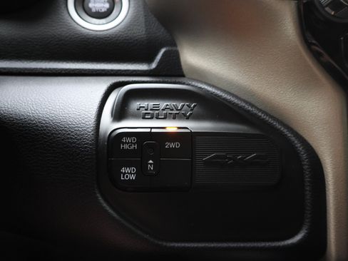 Used 2024 RAM 2500 Laramie AWD/4WD image 43