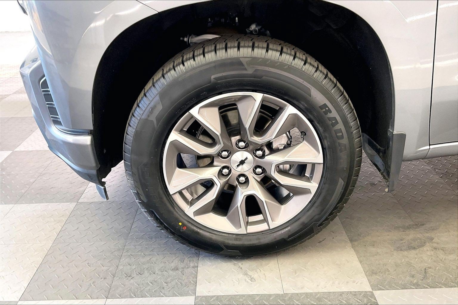 Used 2021 Chevrolet Silverado 1500 RST RWD image 8