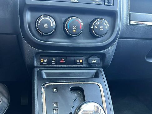 Used 2017 Jeep Patriot High Altitude AWD/4WD image 35