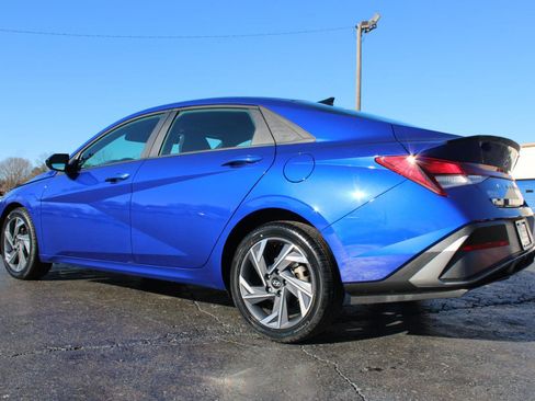 Used 2025 Hyundai Elantra Sport image 10