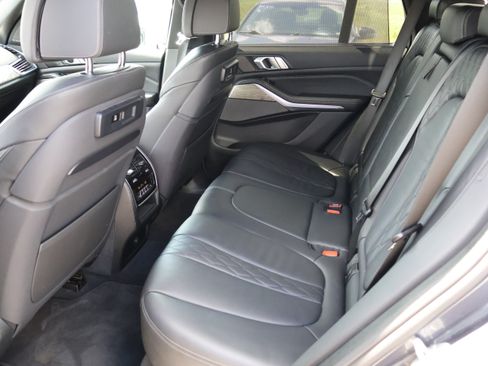 Used 2019 BMW X5 xDrive40i w/ M Sport Package AWD/4WD image 20