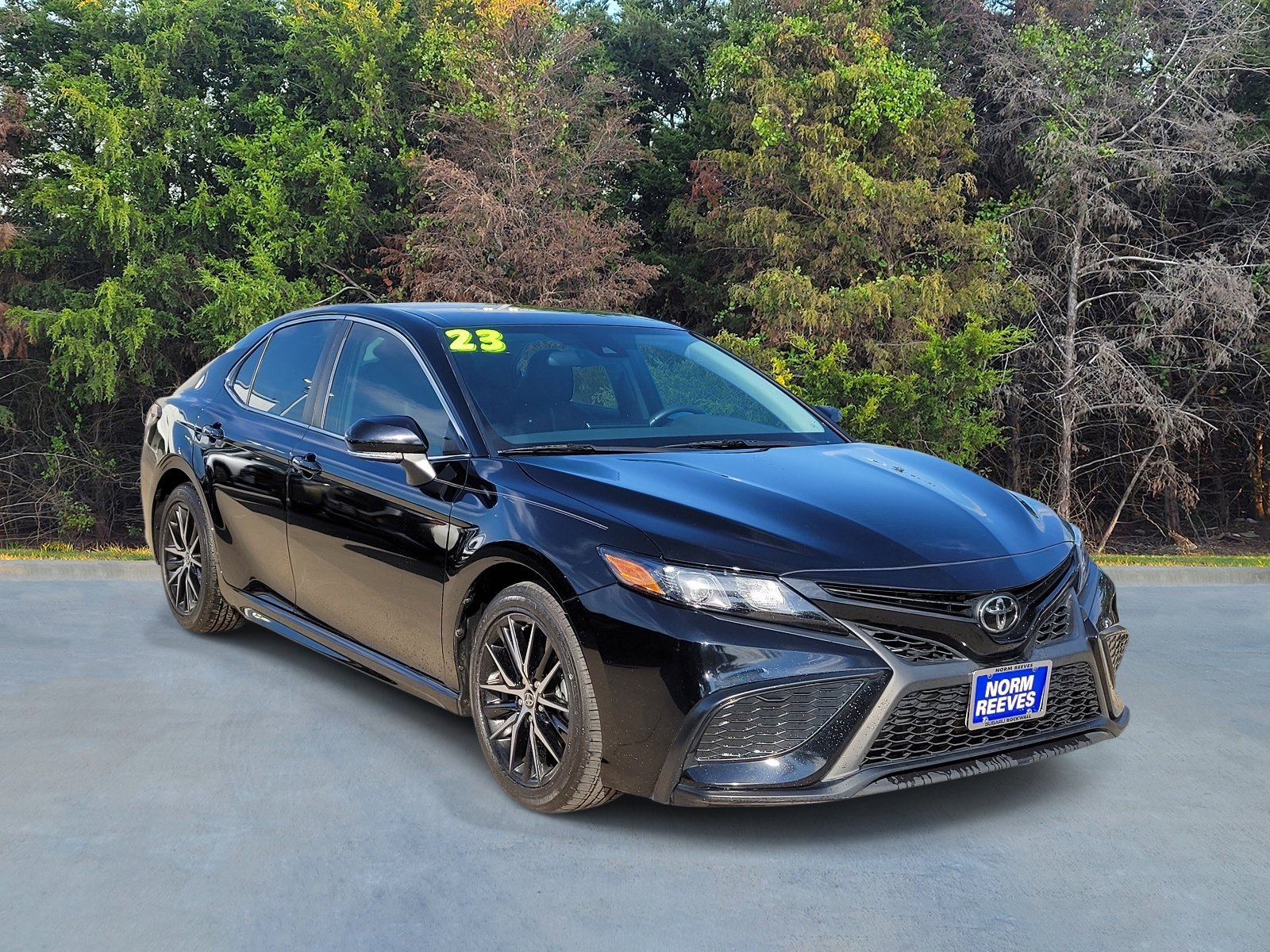 Used 2023 Toyota Camry SE FWD image 16
