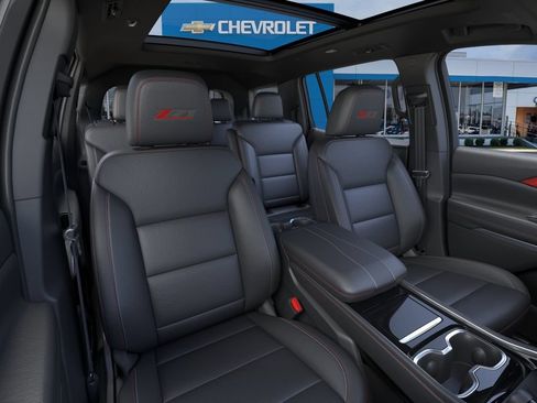 New 2026 Chevrolet Traverse Z71 w/ Enhanced Driving Package AWD/4WD image 16
