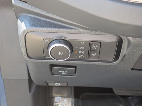 Used 2025 Ford Bronco Outer Banks AWD/4WD image 18