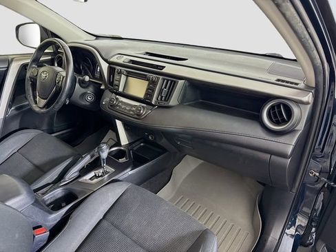 Used 2017 Toyota RAV4 XLE image 27