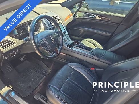 Used 2017 Lincoln MKZ Reserve w/ Technology Package FWD image 3
