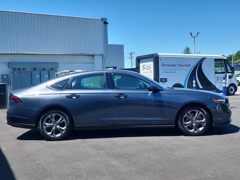 Used 2024 Honda Accord EX image 6
