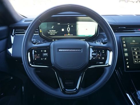 New 2025 Land Rover Range Rover Sport Dynamic SE image 9