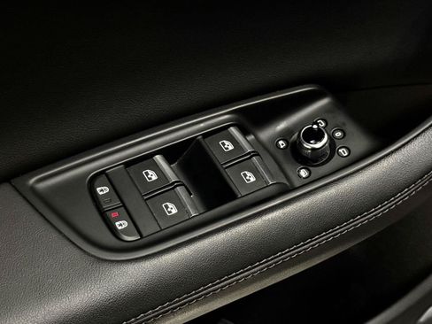 Used 2024 Audi Q7 3.0T Premium Plus AWD/4WD image 12