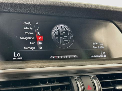 Used 2019 Alfa Romeo Stelvio Ti AWD/4WD image 15