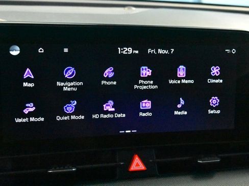 Used 2023 Kia Sportage SX image 11