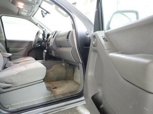 Used 2017 Nissan Frontier SV w/ SV Value Truck Package image 10