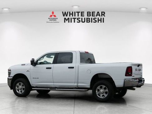 Used 2025 RAM 2500 Big Horn AWD/4WD image 4