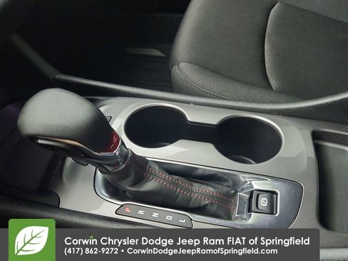 Used 2024 Chevrolet Malibu RS FWD image 28