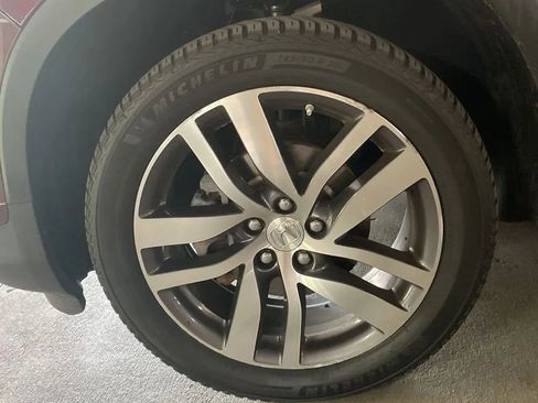 Used 2017 Honda Pilot Touring image 17