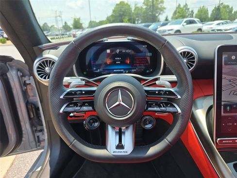 Used 2024 Mercedes-Benz SL 63 AMG 4MATIC image 22