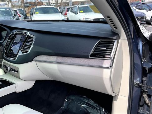Certified 2024 Volvo XC90 B6 Plus w/ Protection Package Premier image 18