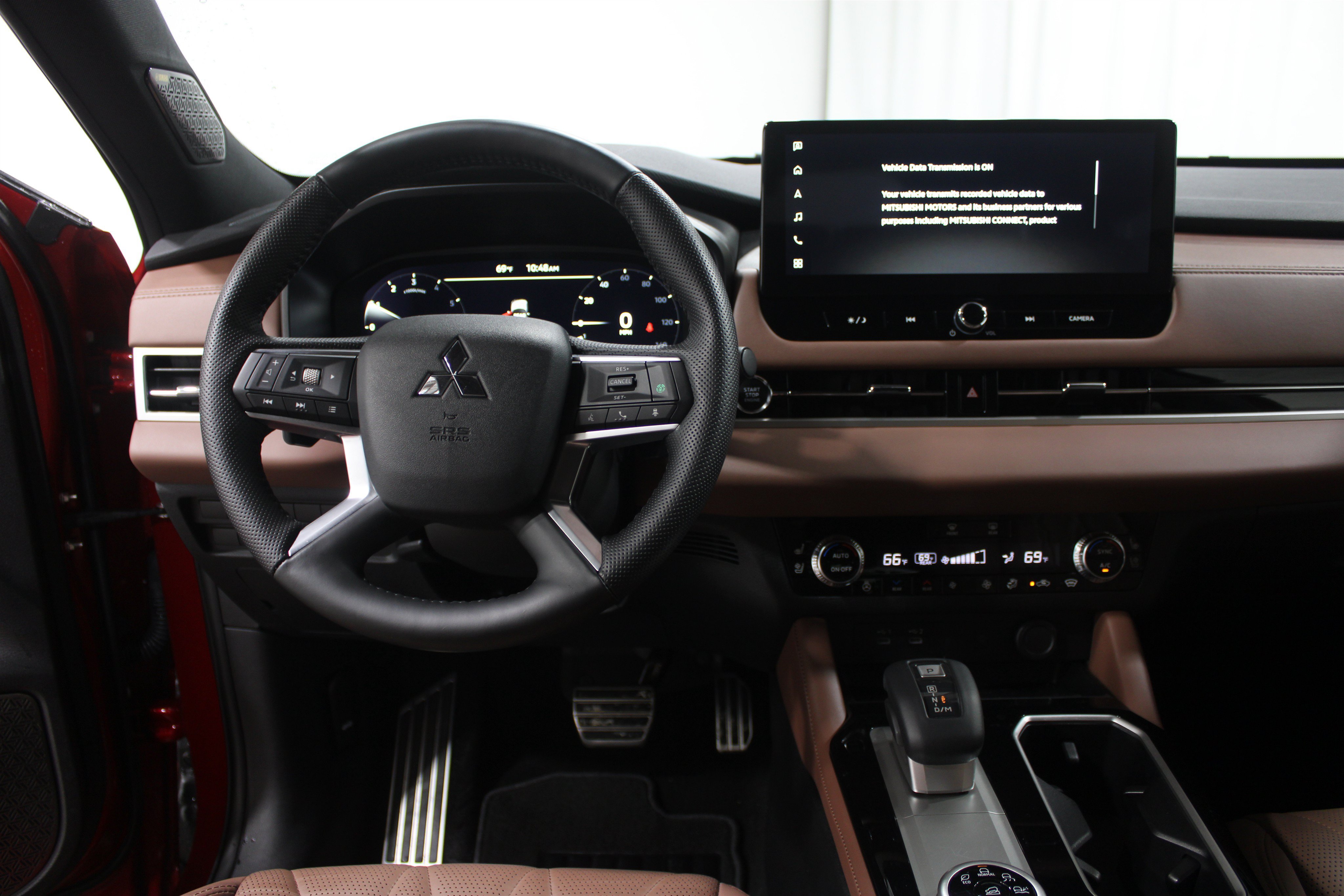 Used 2025 Mitsubishi Outlander AWD image 11