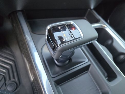 Used 2025 Chevrolet Silverado 1500 LT Trail Boss w/ Convenience Package II AWD/4WD image 21