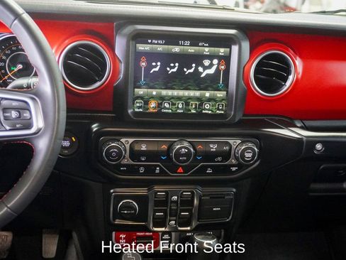 Used 2023 Jeep Wrangler Rubicon image 12