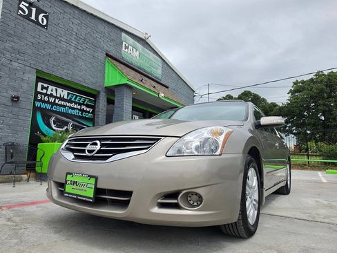 Used 2012 Nissan Altima 2.5 SL w/ 2.5SL Pkg FWD image 2