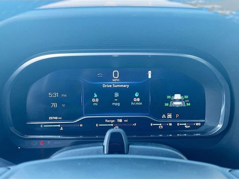 Used 2024 Chevrolet Suburban Premier w/ Advanced Technology Package image 12