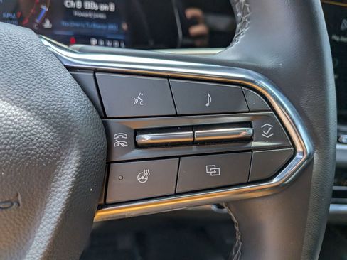 Used 2025 Chevrolet Equinox LT AWD/4WD image 17