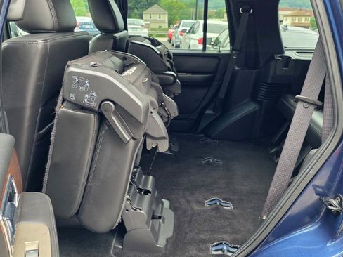 Used 2014 Lincoln Navigator 4WD image 28