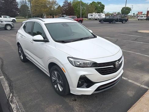 Used 2023 Buick Encore GX Select w/ Sport Touring Package AWD/4WD image 3