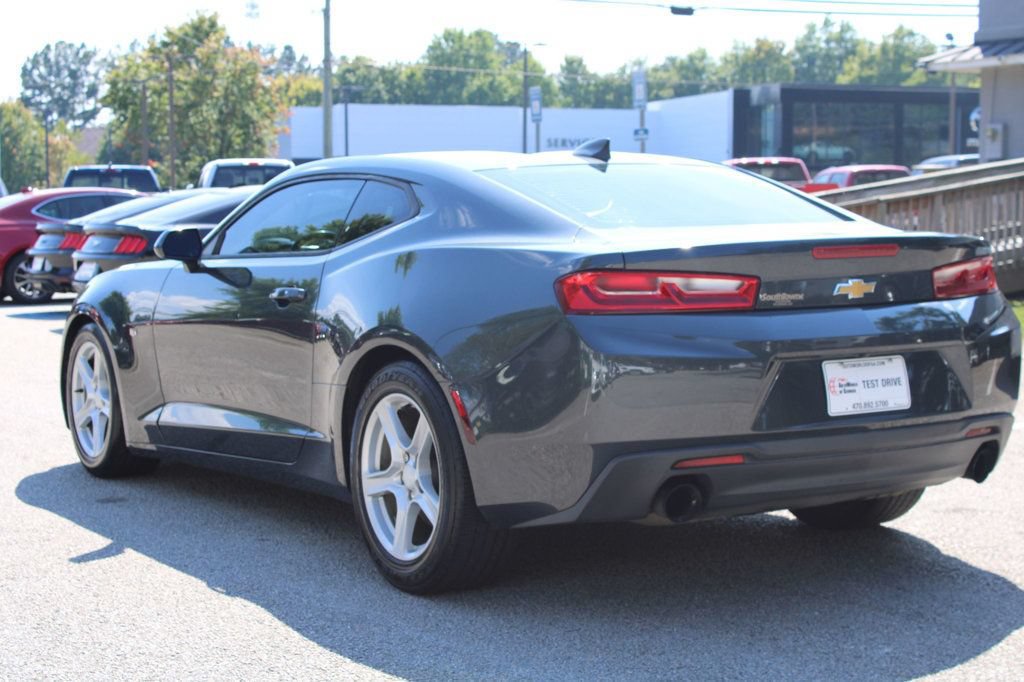 Used 2016 Chevrolet Camaro LT RWD image 6