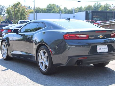 Used 2016 Chevrolet Camaro LT RWD image 6