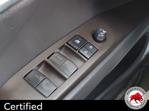 Used 2023 Toyota Camry SE FWD image 23