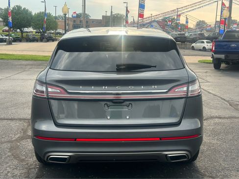 Used 2023 Lincoln Nautilus FWD image 5