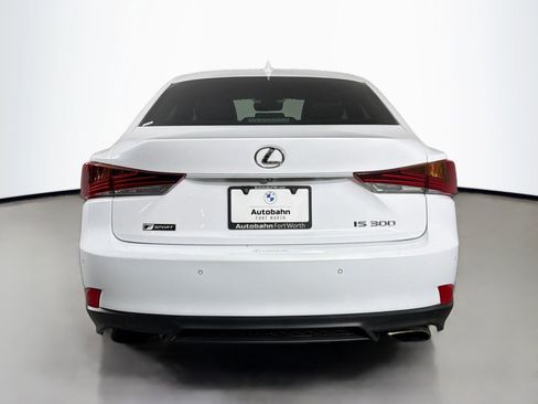 Used 2020 Lexus IS 300 F Sport w/ Blackline Edition image 7