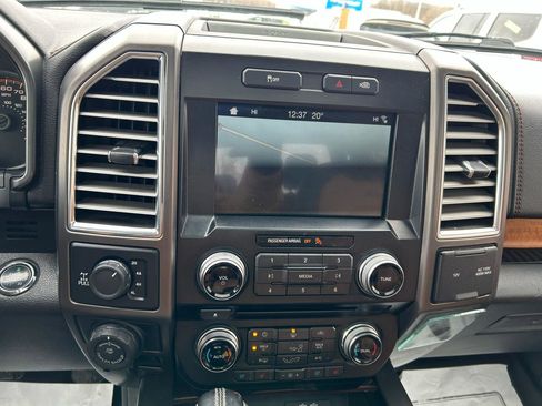 Used 2016 Ford F150 Limited image 23