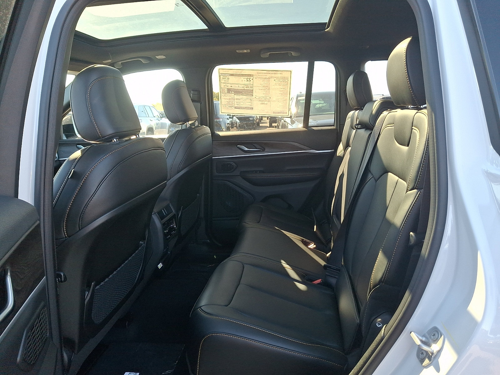 New 2026 Jeep Grand Cherokee Limited AWD/4WD image 5