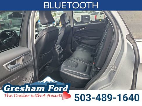 Used 2024 Ford Edge Titanium image 10