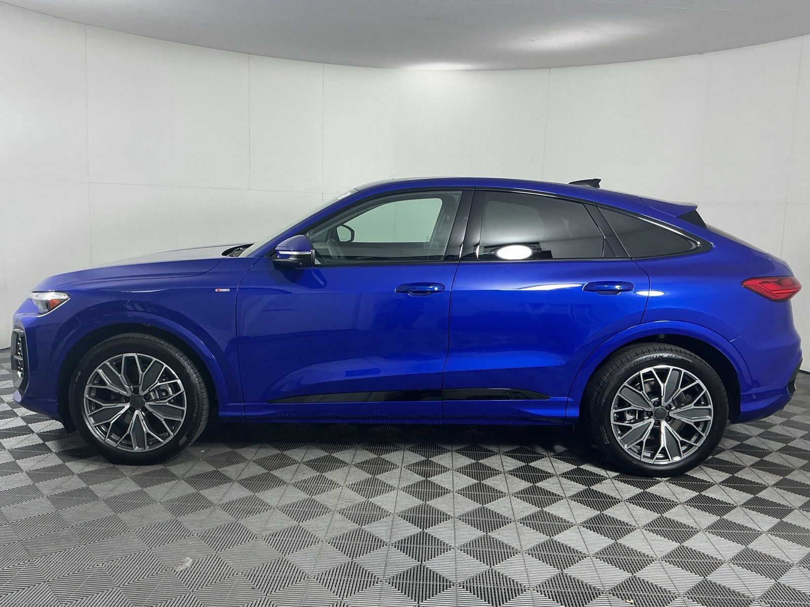 New 2026 Audi Q5 Prestige AWD/4WD image 5