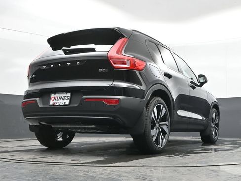 New 2026 Volvo XC40 B5 Plus w/ Protection Package Premier AWD/4WD image 38