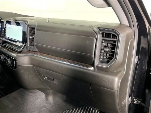 Used 2024 Chevrolet Silverado 1500 LT image 22